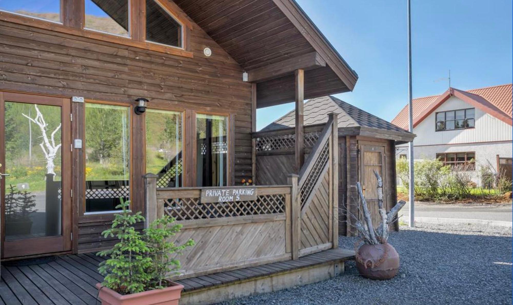 Beautiful Guestroom To Rent With A Mountain View Laugarvatn Exterior foto
